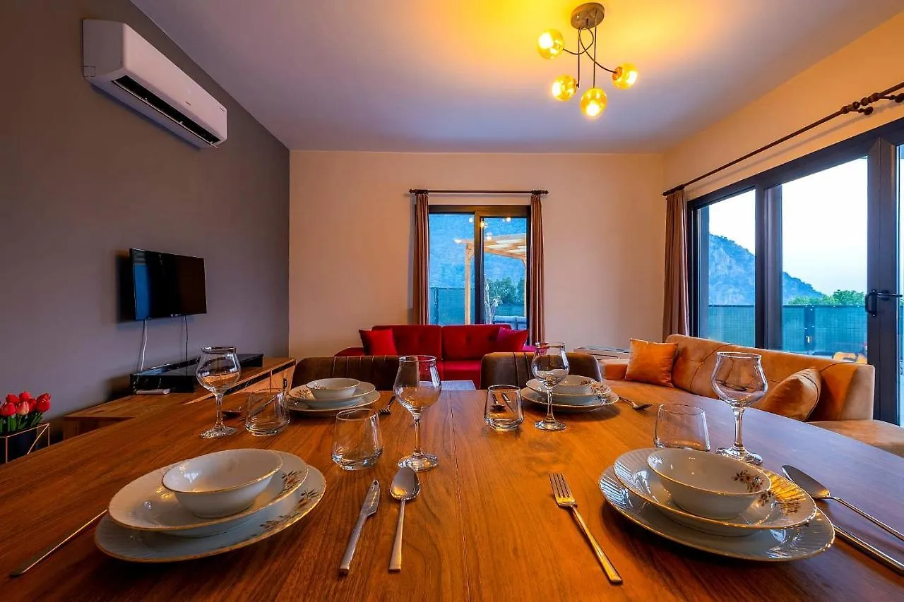 Villa Yuga,Oeluedeniz Фетхие