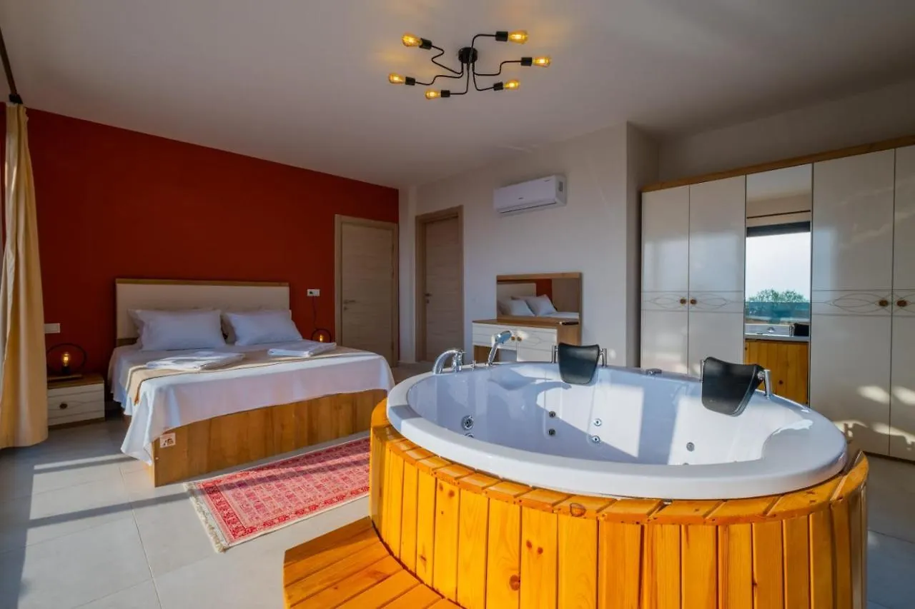 Villa Yuga,Oeluedeniz Фетхие Турция